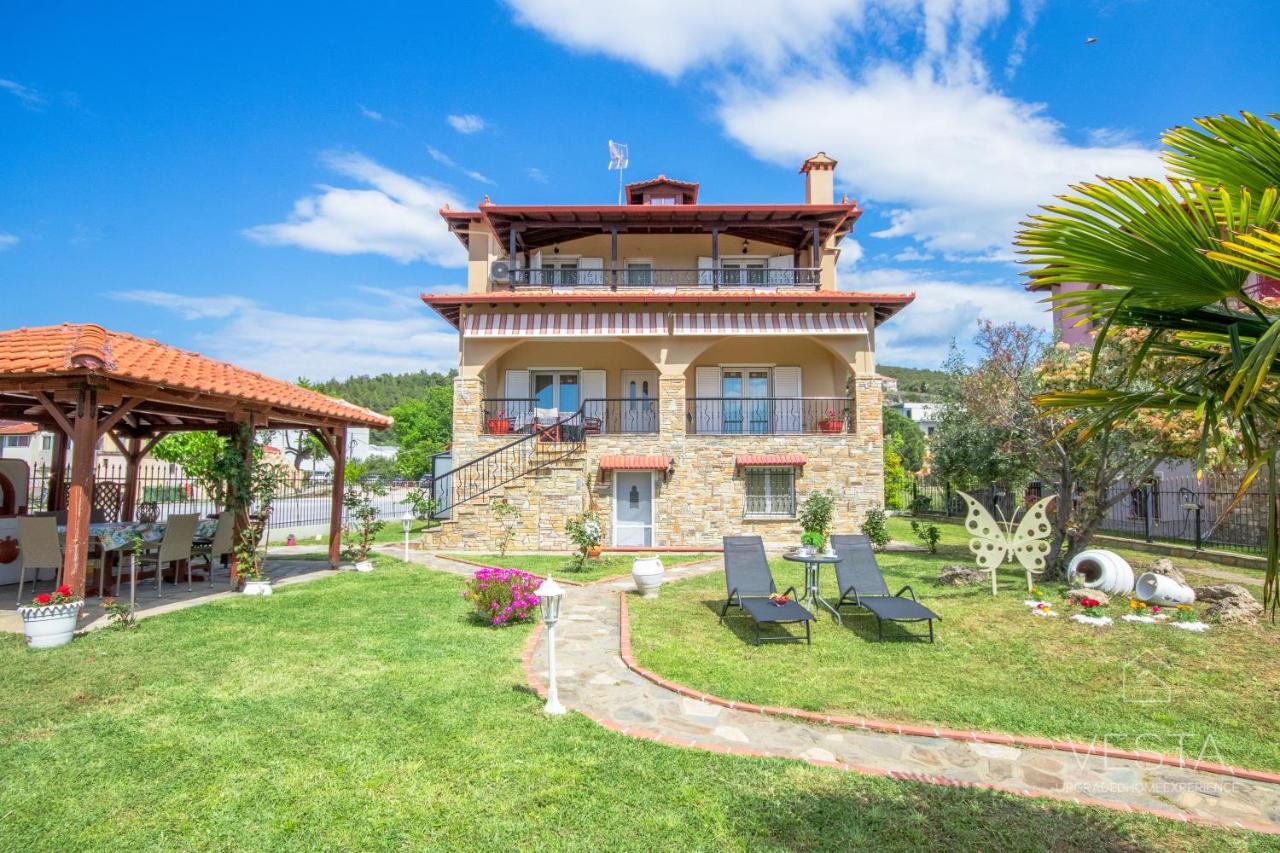 Private 6-Bdrm Villa With Garden 150M To Beach Paradisos Zewnętrze zdjęcie